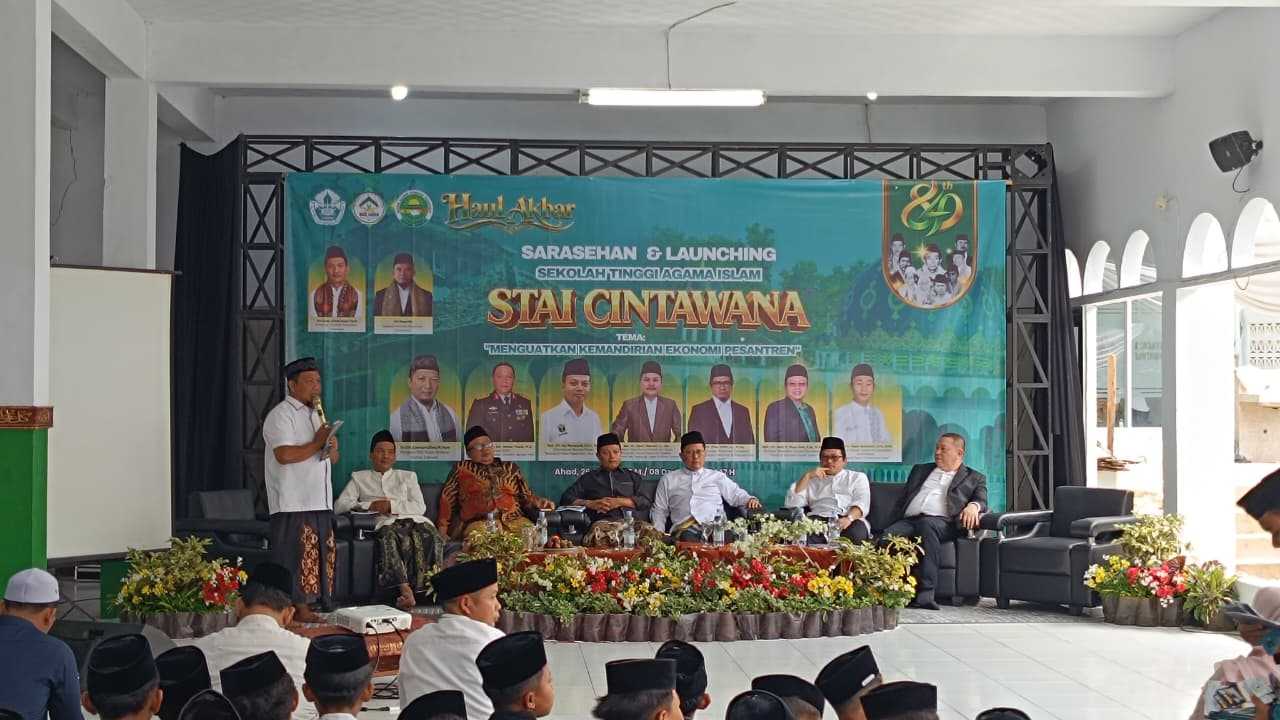 Diskusi Fiqih Mazhab Jadi Magnet Haul Cintawana, KH Cholil Nafis Tegaskan: Bermazhab Itu Keharusan